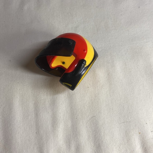 EUC NASCAR Barbie # 94  McDonald’s collector edition - Picture 5 of 8